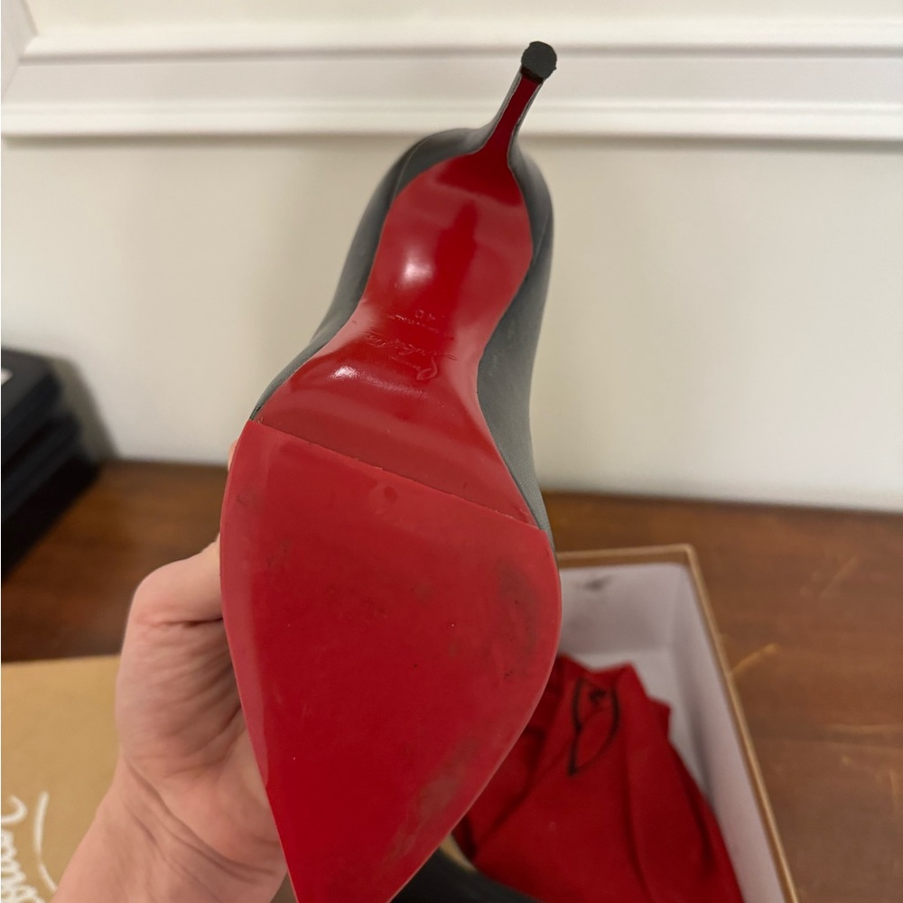 Damaged Christian Louboutin Pigalle Follies Black in box damaged - Picture 5 of 13